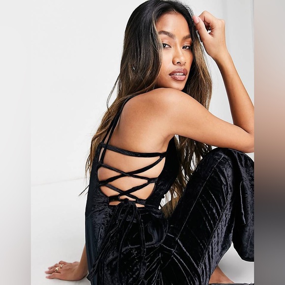 Free People 90’s Forever Velvet Overalls in Black Size XS - Picture 2 of 10